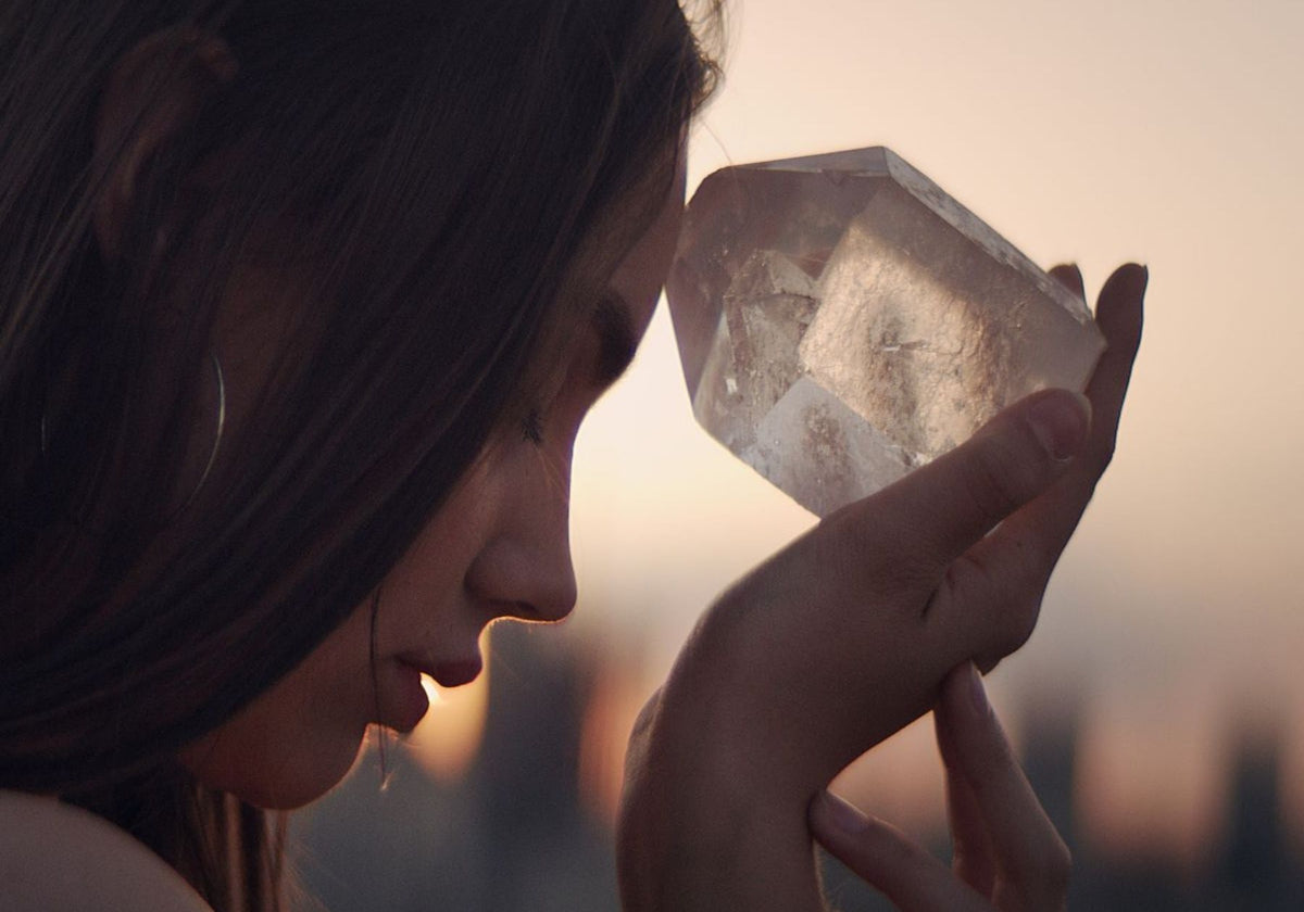 What Is Crystal Therapy And How Can It Help You?